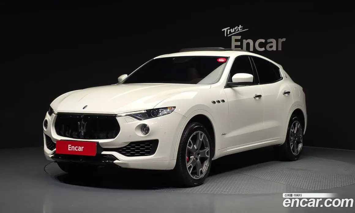 Maserati Levante 2018 3.0 автомат (гидро), фото 1 Maserati Levante 2018 3.0 автомат (гидро), фото 1