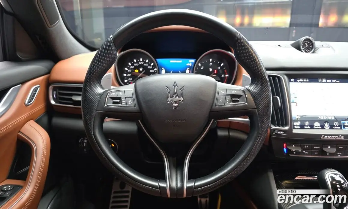 Maserati Levante 2018 3.0 автомат (гидро), фото 13 Maserati Levante 2018 3.0 автомат (гидро), фото 13