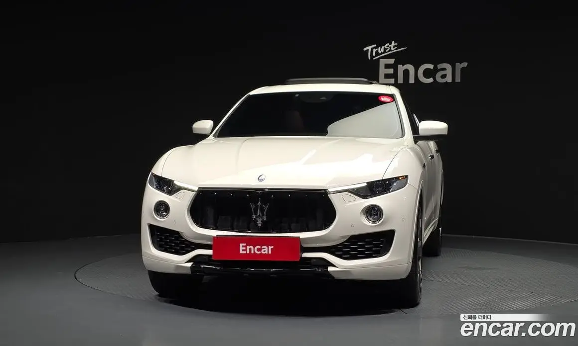 Maserati Levante 2018 3.0 автомат (гидро), фото 3 Maserati Levante 2018 3.0 автомат (гидро), фото 3
