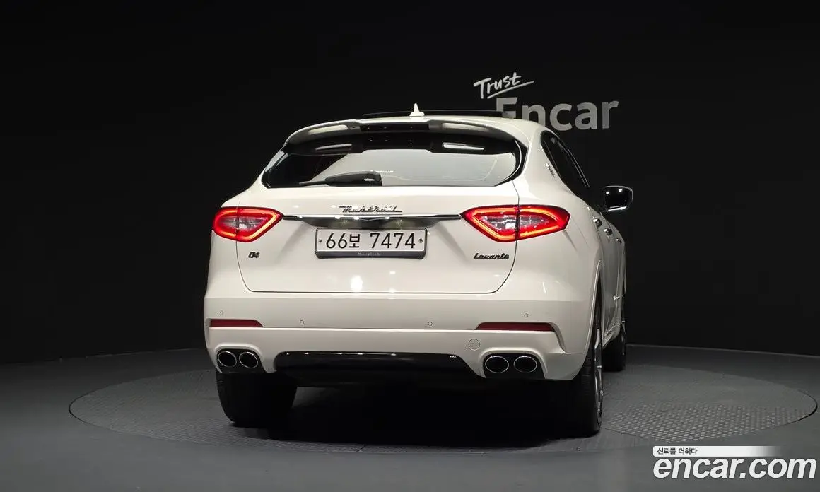 Maserati Levante 2018 3.0 автомат (гидро), фото 4 Maserati Levante 2018 3.0 автомат (гидро), фото 4