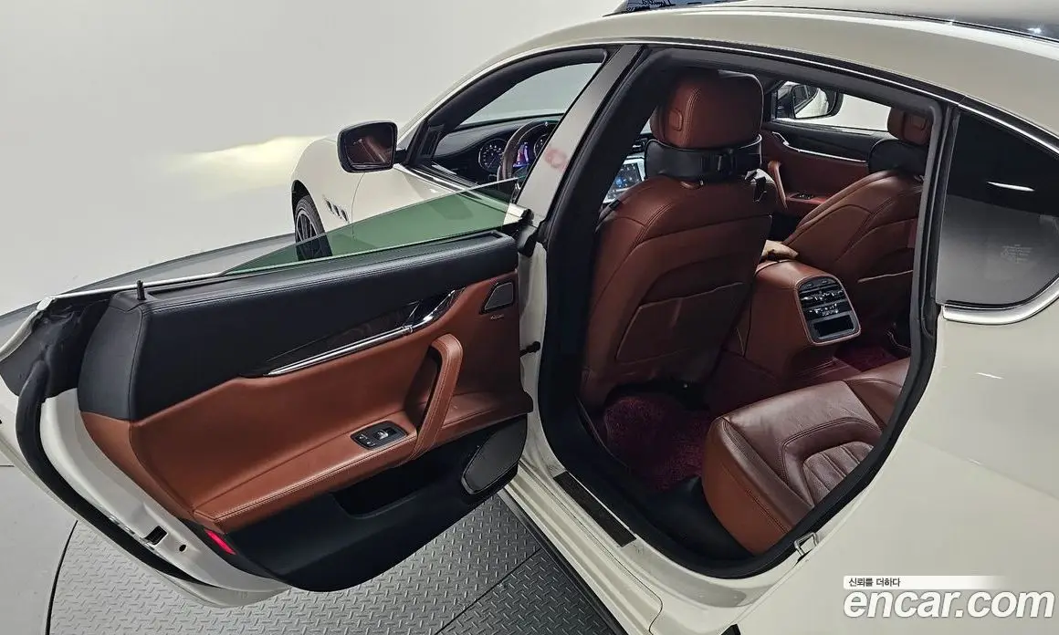 Maserati Quattroporte 2014 3.0 автомат (гидро), фото 18