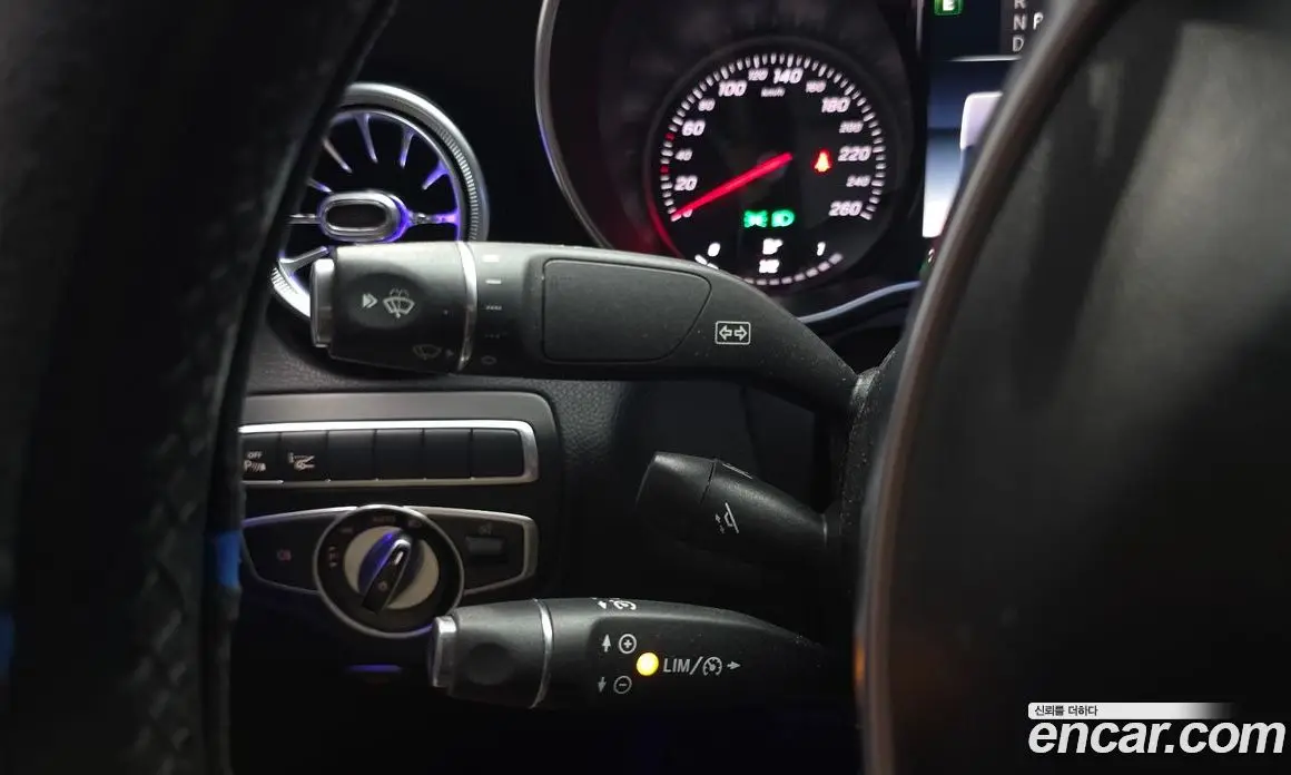 Mercedes-Benz C-Class 2016 2.0 автомат (гидро), фото 18 Mercedes-Benz C-Class 2016 2.0 автомат (гидро), фото 18