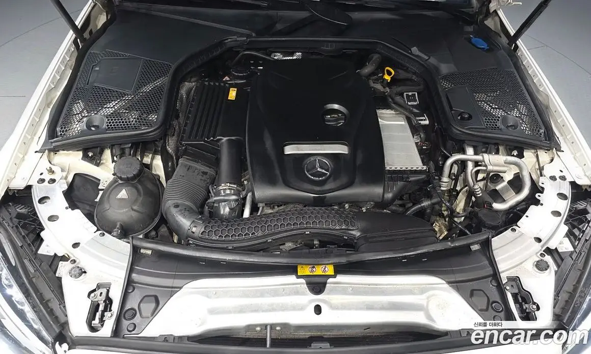 Mercedes-Benz C-Class 2016 2.0 автомат (гидро), фото 6 Mercedes-Benz C-Class 2016 2.0 автомат (гидро), фото 6