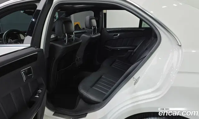 Mercedes-Benz E-Class 2013 2.1 автомат (гидро), миниатюра 11