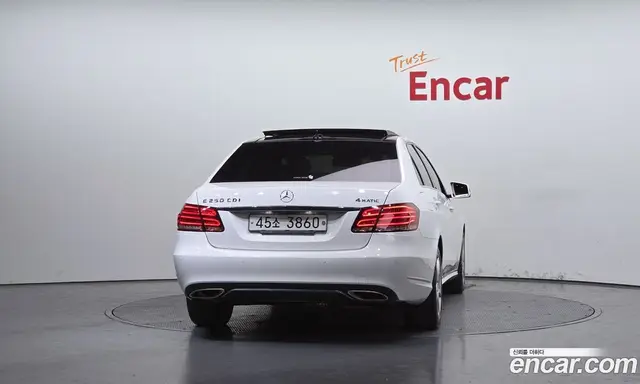 Mercedes-Benz E-Class 2013 2.1 автомат (гидро), миниатюра 4