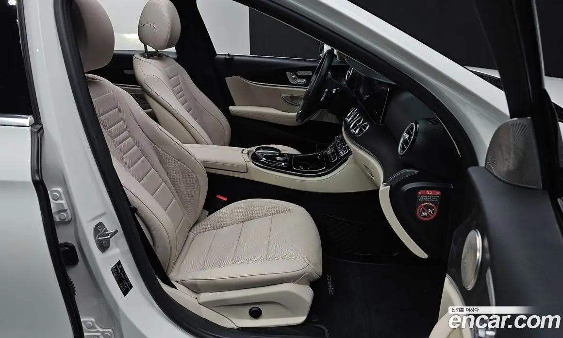 Mercedes-Benz E-Class 2016 2.0 автомат (гидро), фото 15 Mercedes-Benz E-Class 2016 2.0 автомат (гидро), фото 15
