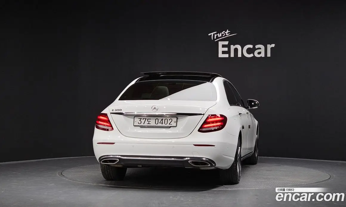 Mercedes-Benz E-Class 2016 2.0 автомат (гидро), фото 3 Mercedes-Benz E-Class 2016 2.0 автомат (гидро), фото 3