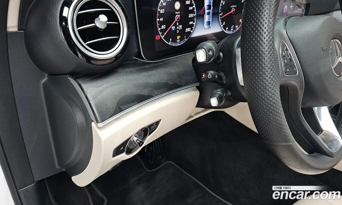 Mercedes-Benz E-Class 2016 2.0 автомат (гидро), фото 28 Mercedes-Benz E-Class 2016 2.0 автомат (гидро), фото 28