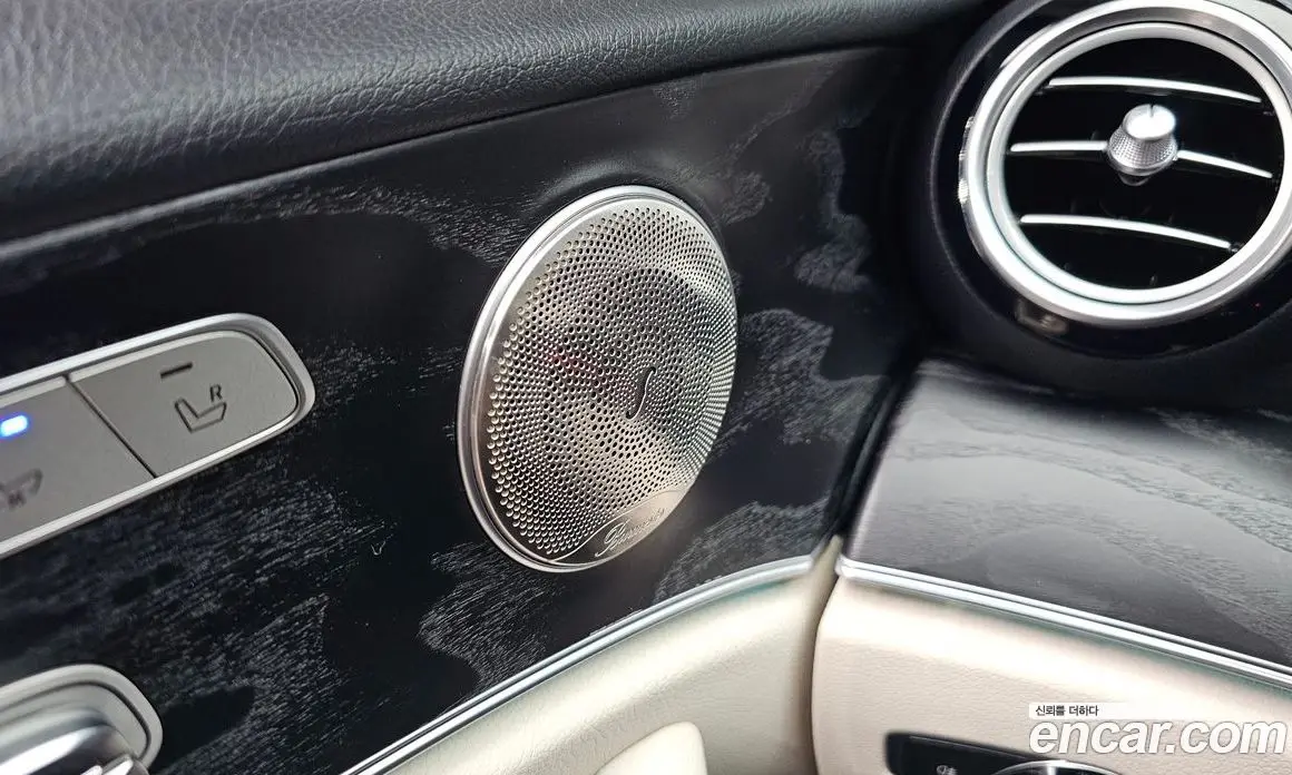 Mercedes-Benz E-Class 2016 2.0 автомат (гидро), фото 33 Mercedes-Benz E-Class 2016 2.0 автомат (гидро), фото 33