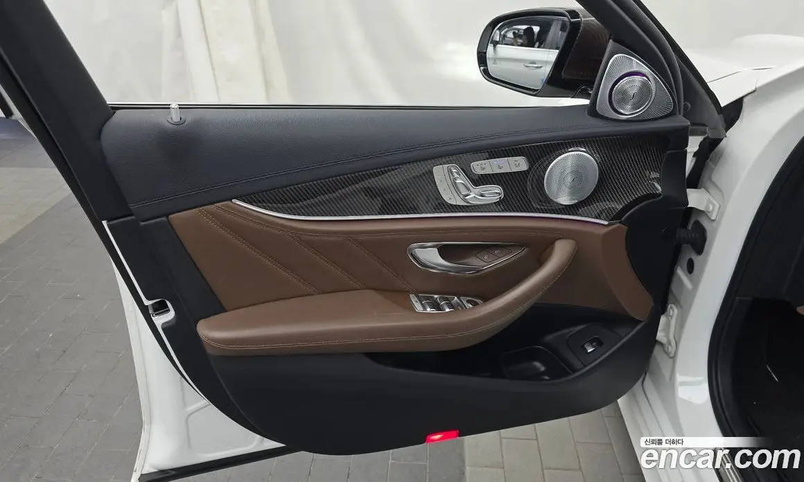 Mercedes-Benz E-Class 2018 4.0 автомат (гидро), фото 14 Mercedes-Benz E-Class 2018 4.0 автомат (гидро), фото 14