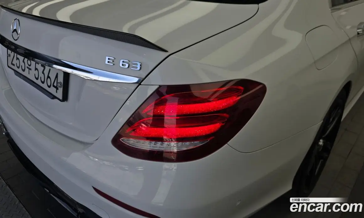 Mercedes-Benz E-Class 2018 4.0 автомат (гидро), фото 9 Mercedes-Benz E-Class 2018 4.0 автомат (гидро), фото 9