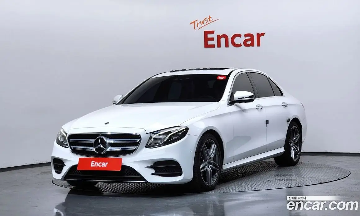 Mercedes-Benz E-Class 2019 2.0 автомат (гидро), фото 1 Mercedes-Benz E-Class 2019 2.0 автомат (гидро), фото 1