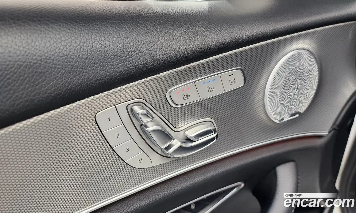Mercedes-Benz E-Class 2019 2.0 автомат (гидро), фото 35 Mercedes-Benz E-Class 2019 2.0 автомат (гидро), фото 35