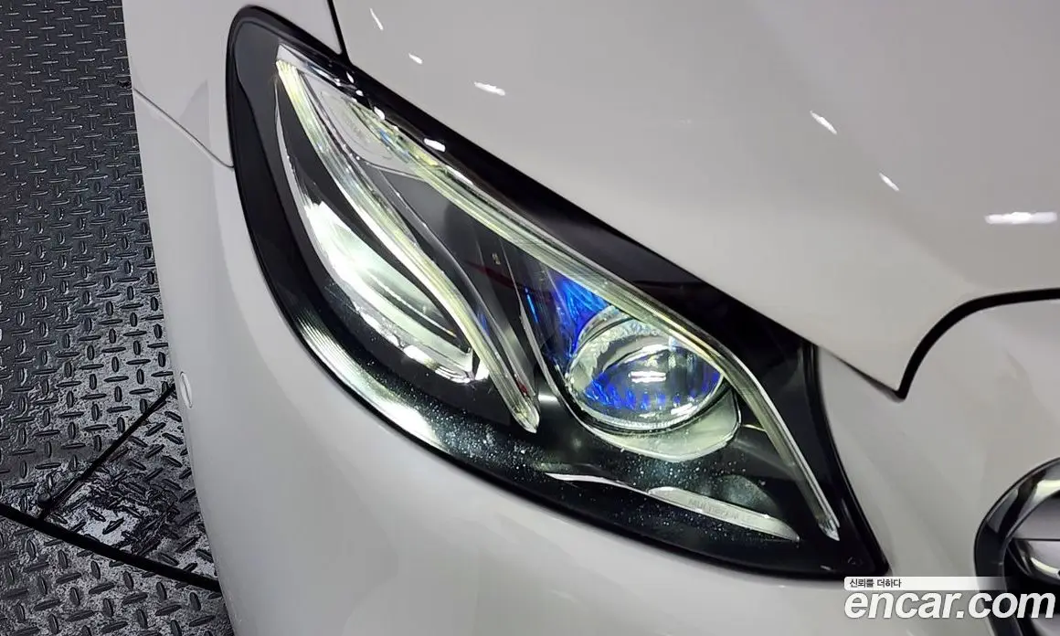Mercedes-Benz E-Class 2019 2.0 автомат (гидро), фото 8 Mercedes-Benz E-Class 2019 2.0 автомат (гидро), фото 8