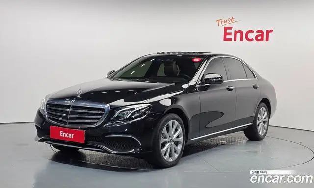 Mercedes-Benz E-Class 2020 2.0 автомат (гидро), миниатюра 1 Mercedes-Benz E-Class 2020 2.0 автомат (гидро), миниатюра 1