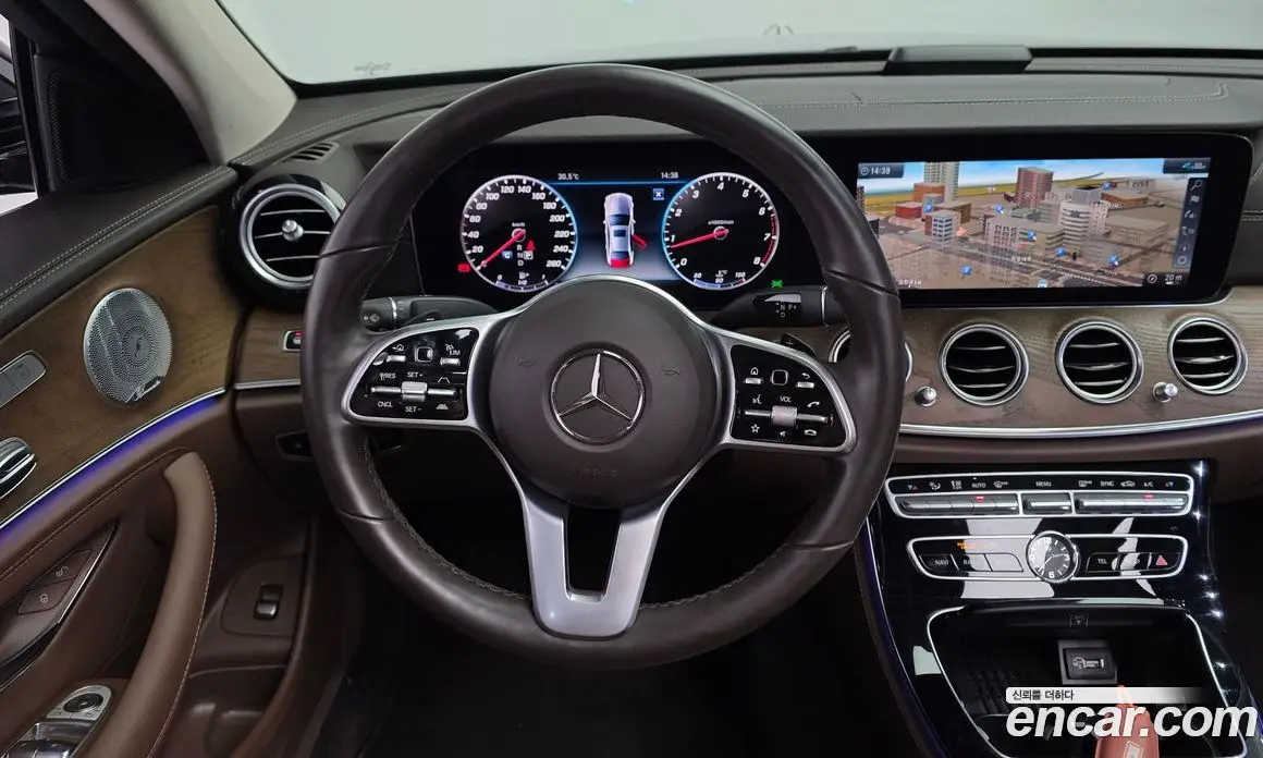 Mercedes-Benz E-Class 2020 2.0 автомат (гидро), фото 13 Mercedes-Benz E-Class 2020 2.0 автомат (гидро), фото 13