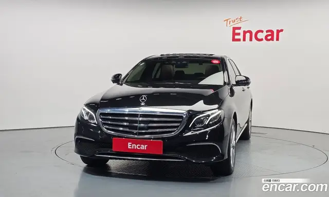 Mercedes-Benz E-Class 2020 2.0 автомат (гидро), миниатюра 3 Mercedes-Benz E-Class 2020 2.0 автомат (гидро), миниатюра 3
