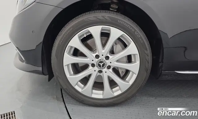 Mercedes-Benz E-Class 2020 2.0 автомат (гидро), миниатюра 5 Mercedes-Benz E-Class 2020 2.0 автомат (гидро), миниатюра 5