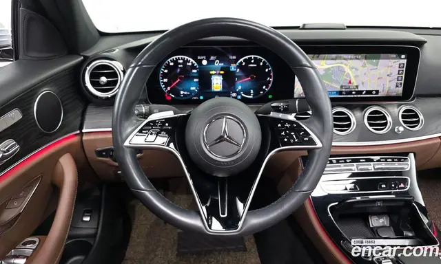 Mercedes-Benz E-Class 2022 2.0 автомат (гидро), миниатюра 12