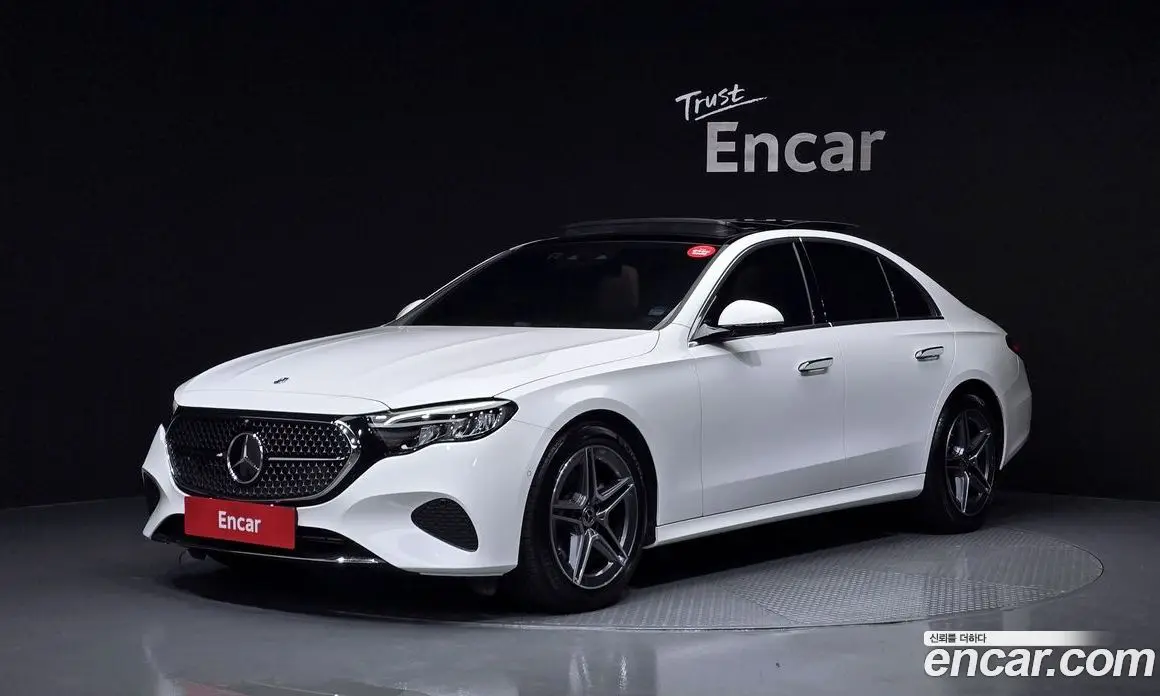 Mercedes-Benz E-Class 2024 2.0 автомат (гидро), фото 1 Mercedes-Benz E-Class 2024 2.0 автомат (гидро), фото 1