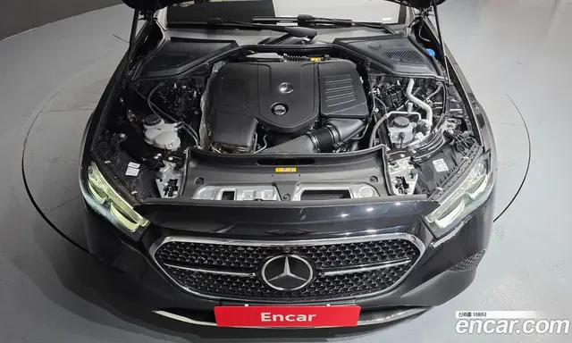 Mercedes-Benz E-Class 2025 2.0 автомат (гидро), миниатюра 6