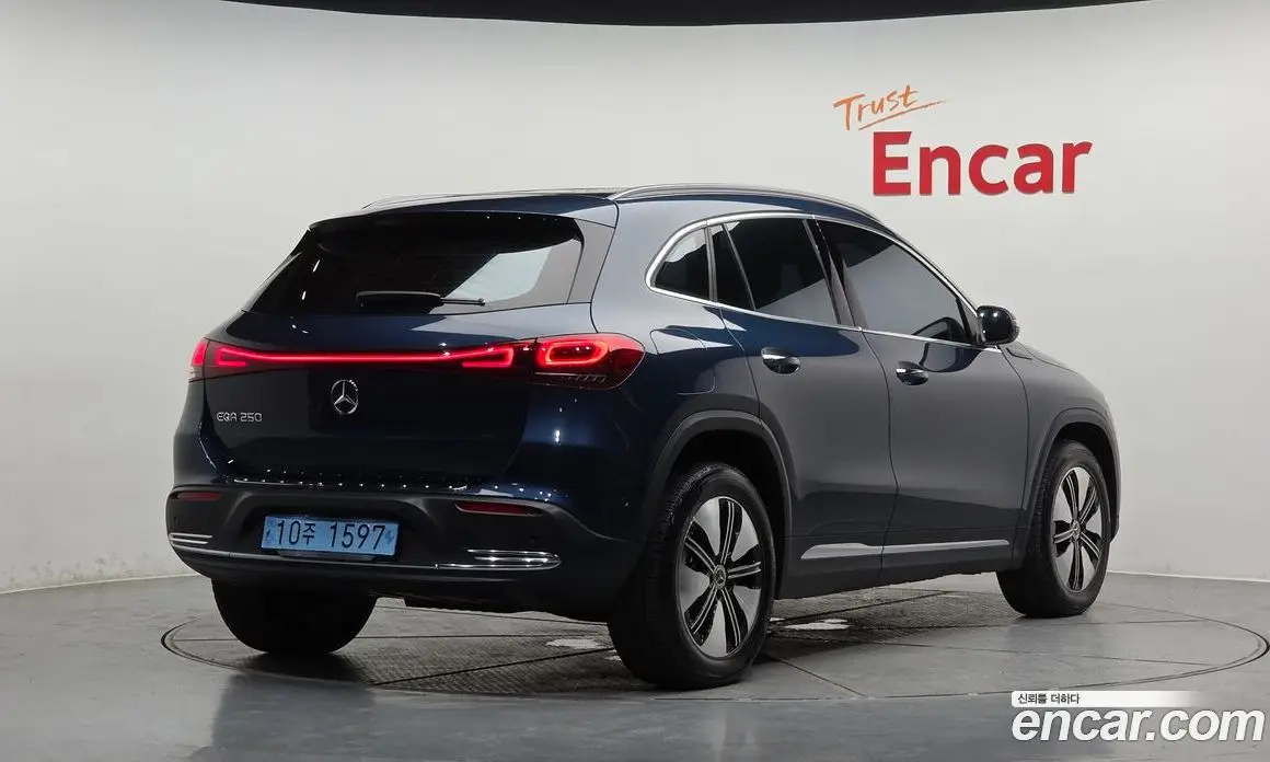 Mercedes-Benz EQA 2021 0.2 автомат (гидро), фото 1 Mercedes-Benz EQA 2021 0.2 автомат (гидро), фото 1