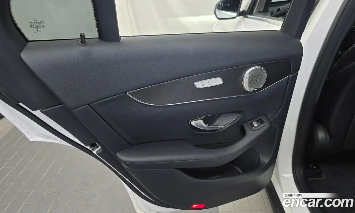 Mercedes-Benz GLC-Class 2019 2.0 автомат (гидро), фото 15 Mercedes-Benz GLC-Class 2019 2.0 автомат (гидро), фото 15