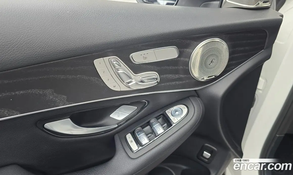 Mercedes-Benz GLC-Class 2019 2.0 автомат (гидро), фото 27 Mercedes-Benz GLC-Class 2019 2.0 автомат (гидро), фото 27