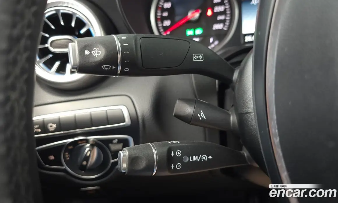 Mercedes-Benz GLC-Class 2019 2.0 автомат (гидро), фото 28 Mercedes-Benz GLC-Class 2019 2.0 автомат (гидро), фото 28