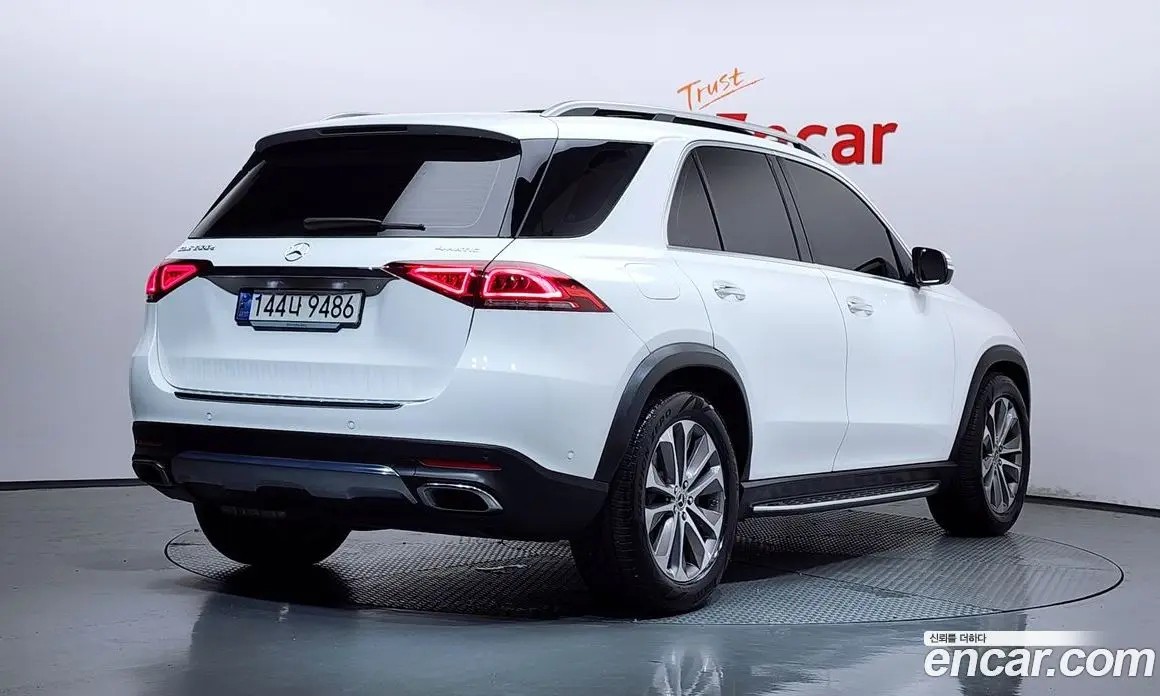 Mercedes-Benz GLE-Class 2023 2.0 автомат (гидро), фото 2 Mercedes-Benz GLE-Class 2023 2.0 автомат (гидро), фото 2