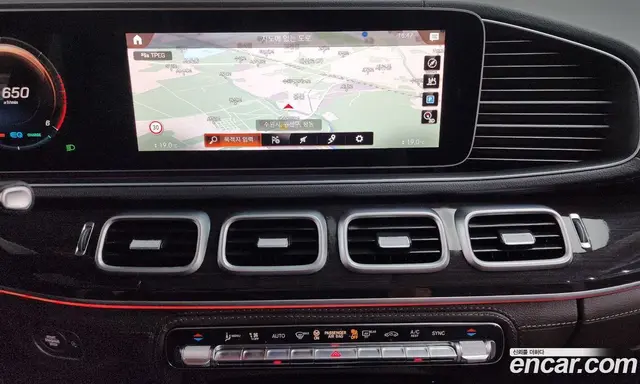 Mercedes-Benz GLE-Class 2023 2.0 автомат (гидро), миниатюра 12