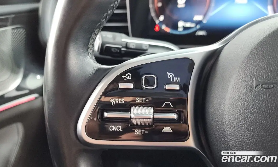 Mercedes-Benz GLE-Class 2023 2.0 автомат (гидро), фото 15 Mercedes-Benz GLE-Class 2023 2.0 автомат (гидро), фото 15
