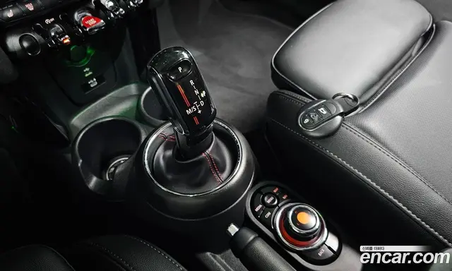 Mini Cooper 2021 2.0 автомат (гидро), миниатюра 12