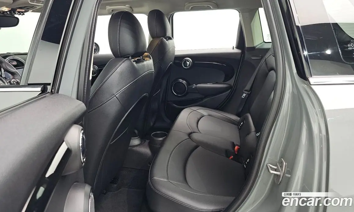 Mini Cooper 2021 2.0 автомат (гидро), фото 16