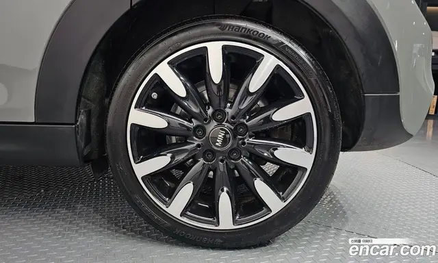 Mini Cooper 2021 2.0 автомат (гидро), миниатюра 7