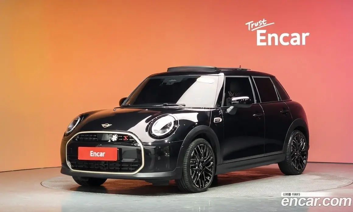 Mini Cooper 2024 2.0 автомат (гидро), фото 33