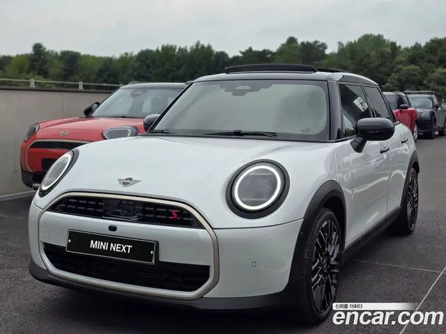 Mini Cooper 2025 2.0 автомат (гидро), миниатюра 1 Mini Cooper 2025 2.0 автомат (гидро), миниатюра 1