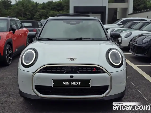 Mini Cooper 2025 2.0 автомат (гидро), миниатюра 3 Mini Cooper 2025 2.0 автомат (гидро), миниатюра 3