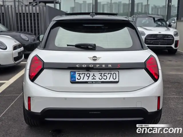 Mini Cooper 2025 2.0 автомат (гидро), миниатюра 4 Mini Cooper 2025 2.0 автомат (гидро), миниатюра 4