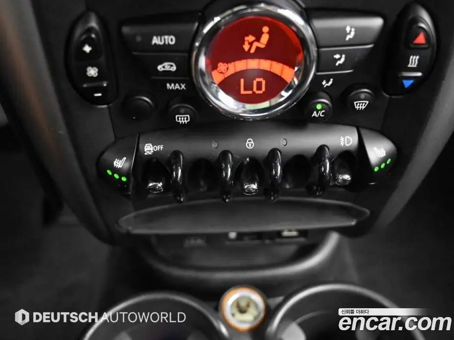 Mini Countryman 2016 2.0 автомат (гидро), фото 17 Mini Countryman 2016 2.0 автомат (гидро), фото 17