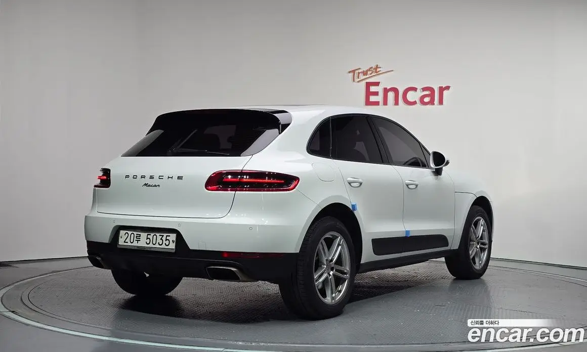 Porsche Macan 2018 2.0 автомат (гидро), фото 2 Porsche Macan 2018 2.0 автомат (гидро), фото 2