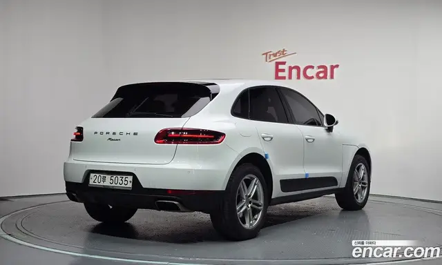 Porsche Macan 2018 2.0 автомат (гидро), миниатюра 2 Porsche Macan 2018 2.0 автомат (гидро), миниатюра 2