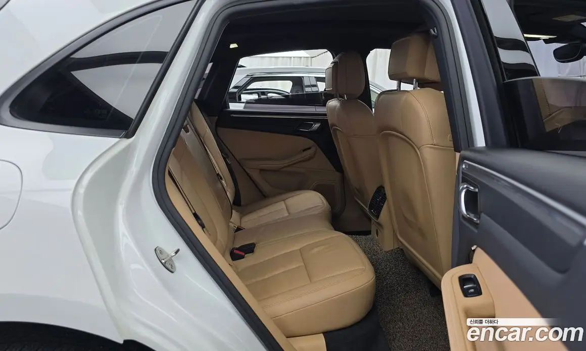Porsche Macan 2018 2.0 автомат (гидро), фото 17 Porsche Macan 2018 2.0 автомат (гидро), фото 17