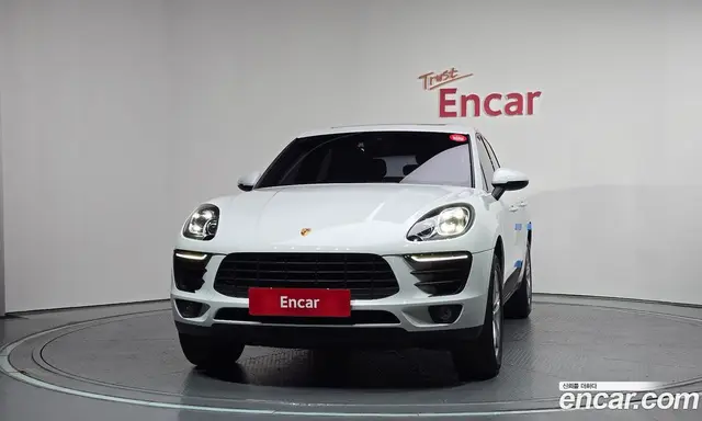 Porsche Macan 2018 2.0 автомат (гидро), миниатюра 3 Porsche Macan 2018 2.0 автомат (гидро), миниатюра 3