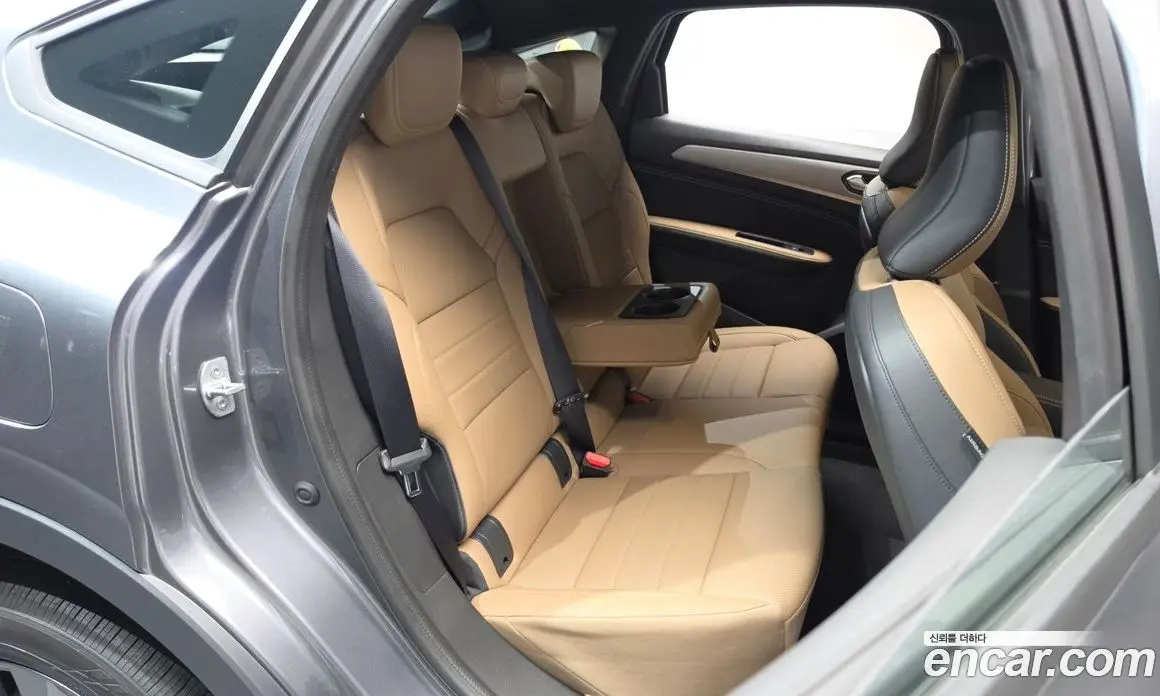 Renault (Samsung) Arkana 2026 1.6 автомат (гидро), фото 16 Renault (Samsung) Arkana 2026 1.6 автомат (гидро), фото 16