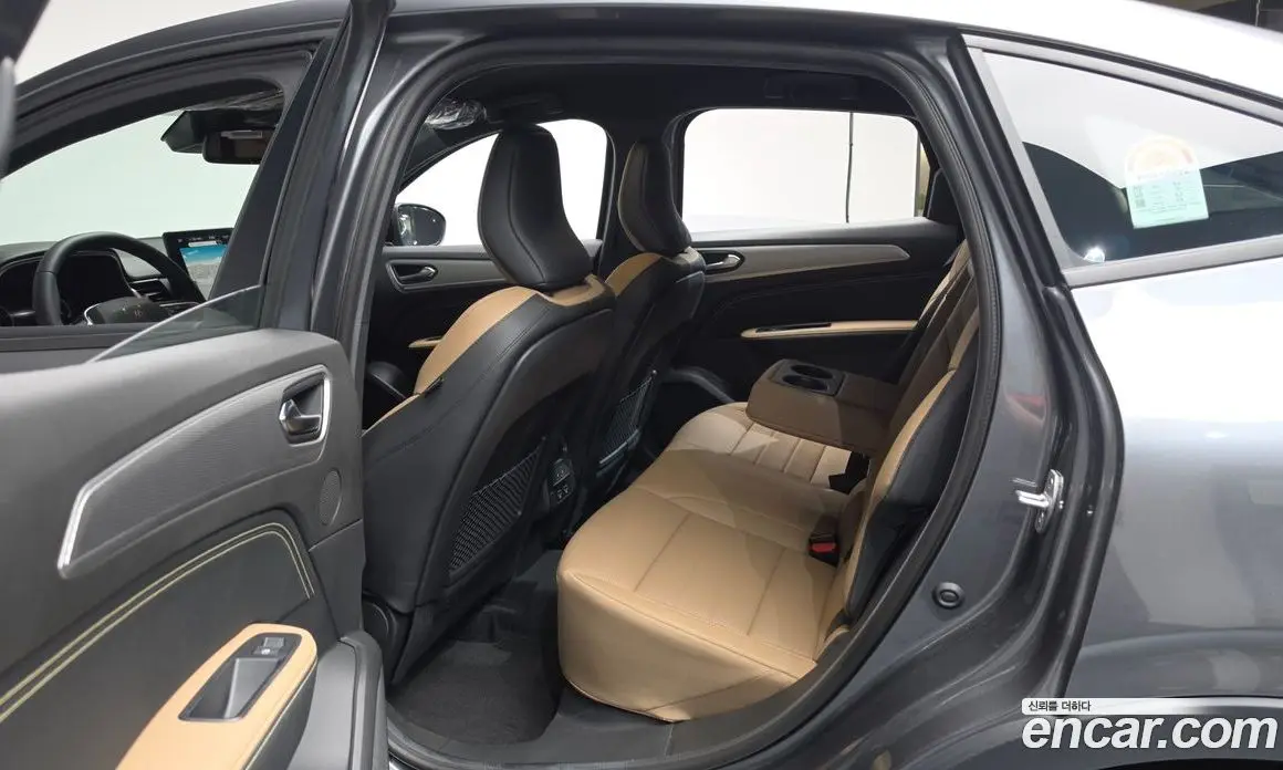 Renault (Samsung) Arkana 2026 1.6 автомат (гидро), фото 17 Renault (Samsung) Arkana 2026 1.6 автомат (гидро), фото 17