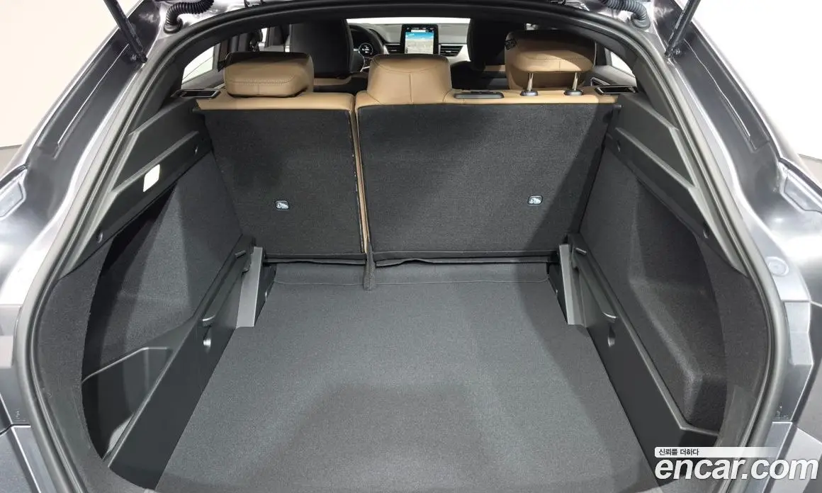 Renault (Samsung) Arkana 2026 1.6 автомат (гидро), фото 23 Renault (Samsung) Arkana 2026 1.6 автомат (гидро), фото 23