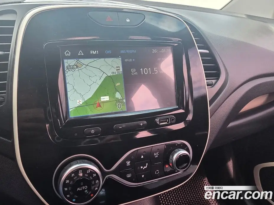 Renault (Samsung) QM3 2017 1.5 автомат (гидро), фото 13 Renault (Samsung) QM3 2017 1.5 автомат (гидро), фото 13