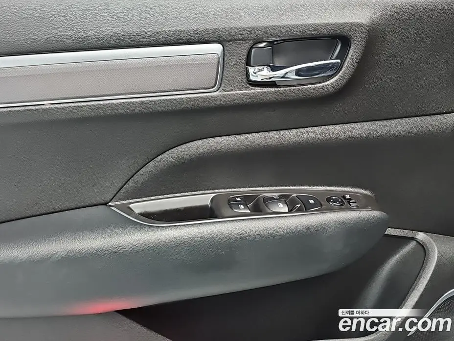 Renault (Samsung) QM6 2016 2.0 автомат (гидро), фото 15 Renault (Samsung) QM6 2016 2.0 автомат (гидро), фото 15