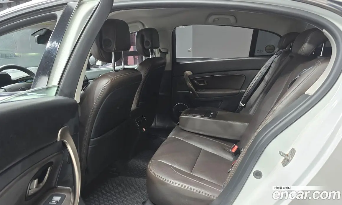 Renault (Samsung) SM5 2015 2.0 автомат (гидро), фото 13 Renault (Samsung) SM5 2015 2.0 автомат (гидро), фото 13